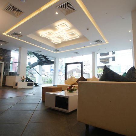 The Terrace By Ladder Mgd By Citrine Hotel Thiruvananthapuram ภายนอก รูปภาพ