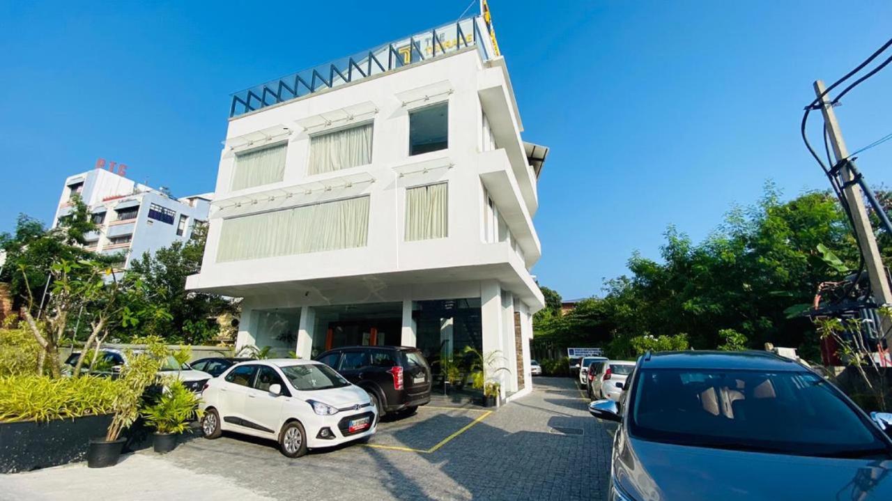 The Terrace By Ladder Mgd By Citrine Hotel Thiruvananthapuram ภายนอก รูปภาพ