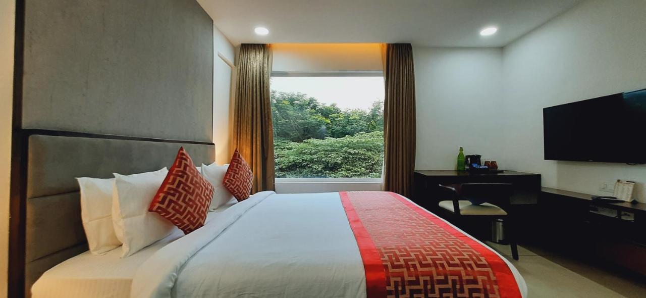 The Terrace By Ladder Mgd By Citrine Hotel Thiruvananthapuram ภายนอก รูปภาพ