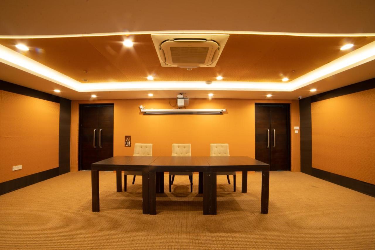 The Terrace By Ladder Mgd By Citrine Hotel Thiruvananthapuram ภายนอก รูปภาพ