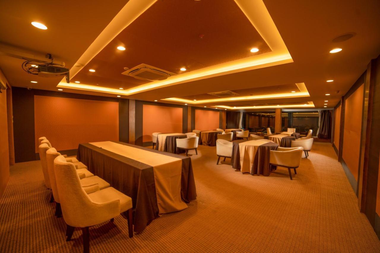 The Terrace By Ladder Mgd By Citrine Hotel Thiruvananthapuram ภายนอก รูปภาพ